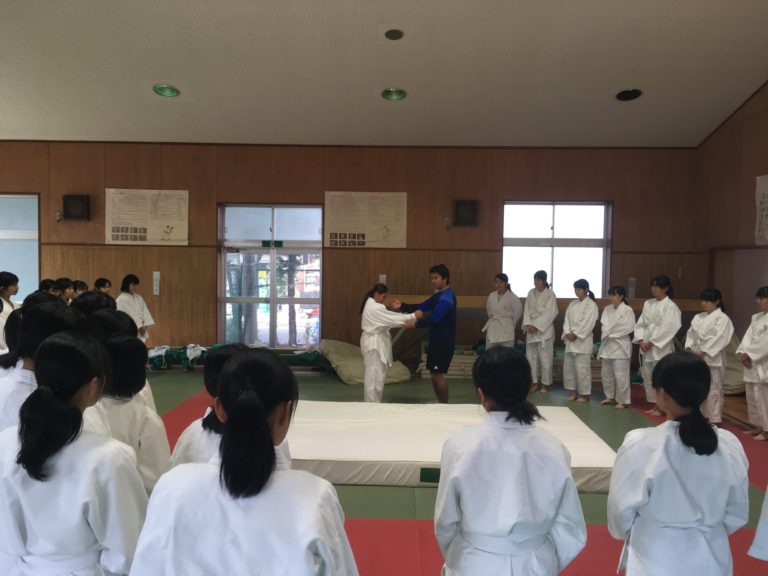 【全校行事】選択体育(柔道) 川口市立岸川中学校